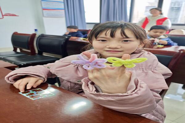 �L��ͯ�꣬ɫ��δ�� ��������ؔ(c��i)��(j��ng)��W(xu��)�x���f(xi��)��(hu��)��ͯ�����ʺ��L����ͯ���n�á����(d��ng)