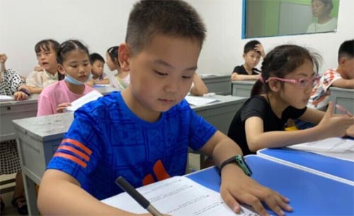 ���w�����ڝ��֧࣬�̻��_�e�Ӽt