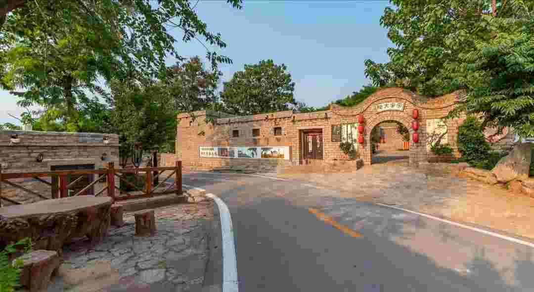 Сɽ����ס�l(xi��ng)�����˳��l(xi��ng)�����d· �����~(y��)ɽ�Ŵ����ΘI(y��)�l(f��)չ�c�l(xi��ng)�����d