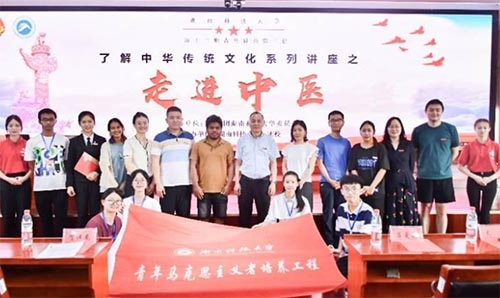 ����������t(y��)�W����Ⱥ���������A�Ļ�