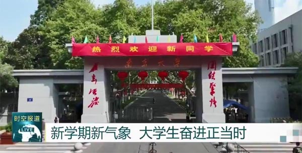 �W������ ��W���^�M�����r