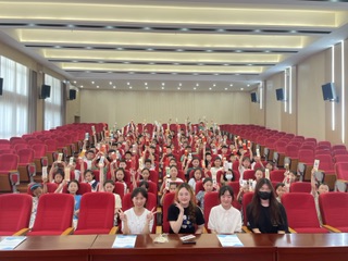 �Ͼ�������W(xu��)̩�݌W(xu��)Ժ���g(sh��)�W(xu��)Ժ �������c(di��n)�����۝�(r��n)ͯ�ġ��������(hu��)��(sh��)�`���(d��ng)��(b��o)��