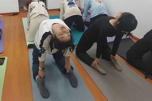 ����ʯ�ʹ�W(xu��)��һվʽ���W(xu��)����^(q��)��Ʒ�(xi��ng)Ŀ���������Ķ�������褶�٤