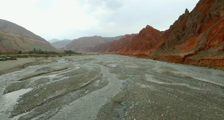 ������ľ��W ����Ӱ�Ĺ��¡� �F꠆������磺���R�^�L���l�����d�Ļ��L����