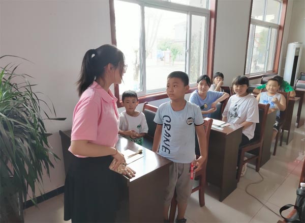 �c���ӳ����R���{�д�������