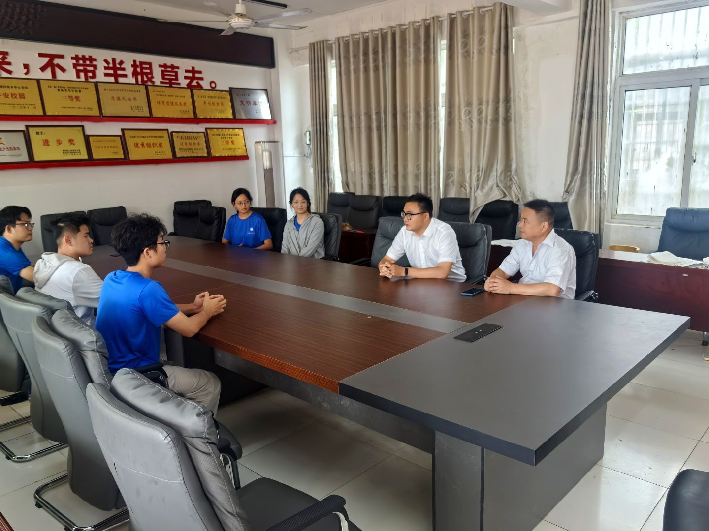 ����(m��ng)ԭҰ�����������ǹ⡪�����ԡ��������L(f��ng)��ͯ���ĉ�(m��ng)���l(xi��ng)�����d�F(tu��n)�ڝ}�Ͽh֧�̆���