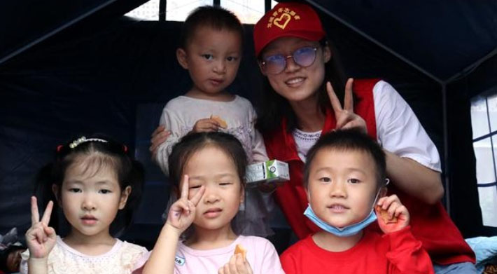 �ڽ�(j��ng)�v����Ȟ�(z��i)����(w��)���������L