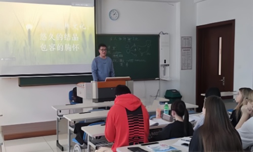 �ԡ�����𦣬�����󡱞����}���r���Ļ�У�@�{���c���v�o��