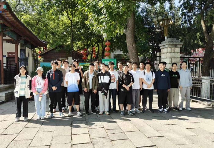 �Ļ��w�����ģ��ʵ��ƵZ�ഺ����ɽ�|��W���A�t�WԺ23�����T�����F֧���_չ"һ�FһƷ"ǧ��ɽ��ɽ���