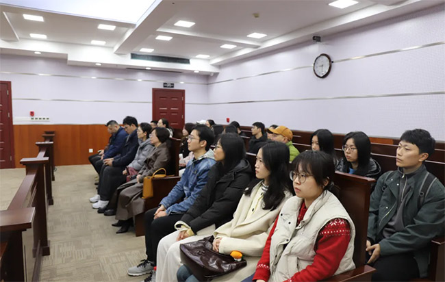 �򿨡�����ʽ�����n��������W(xu��)�����M(j��n)��Ժ�����x�^Ħͥ��