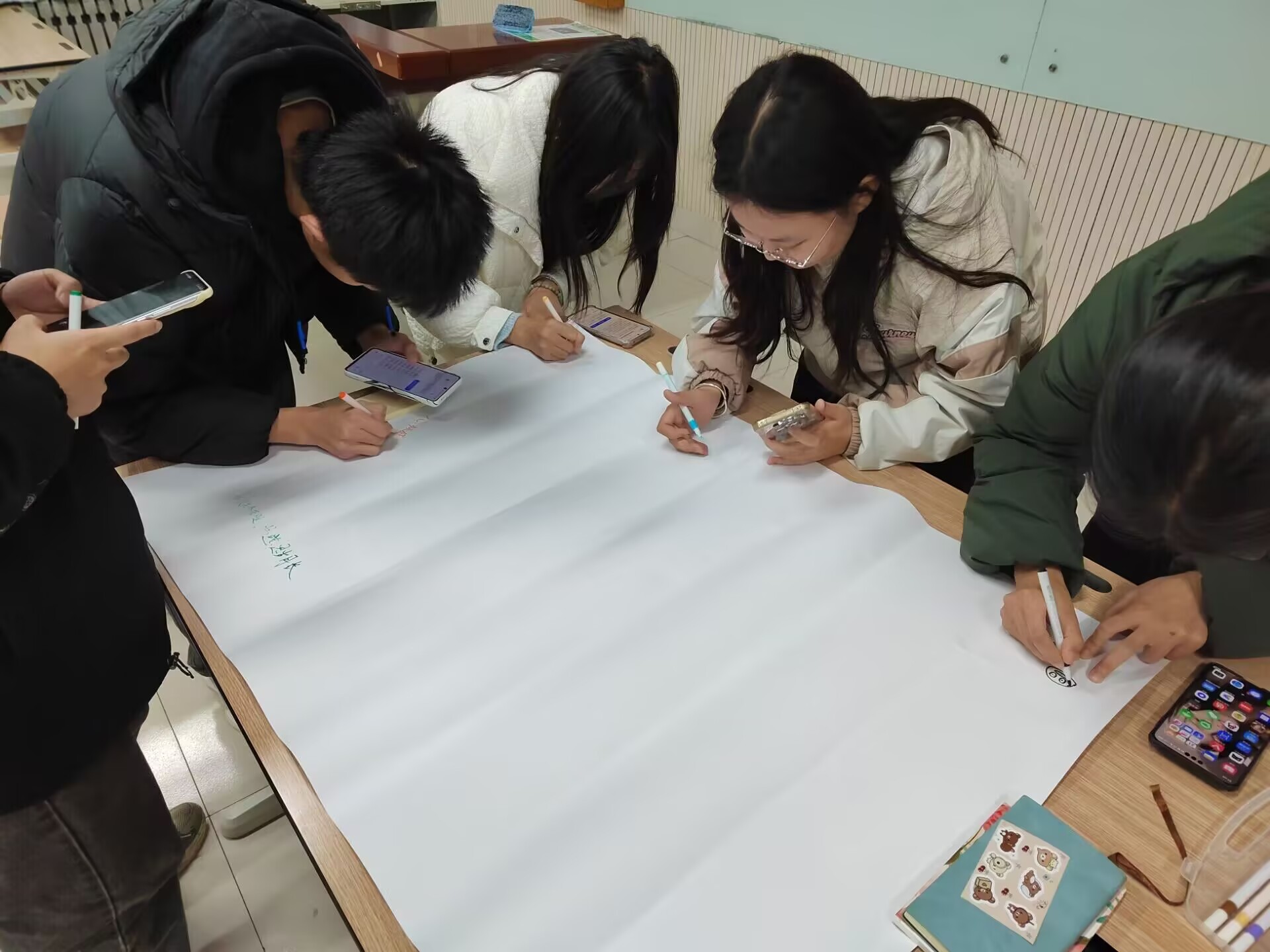 �����r(n��ng)�ֿƼ���W(xu��)ꖹ�F(tu��n)��ί�@ˇ֧�����ж�ʰ�� ����(chu��ng)�������A�M�e�k