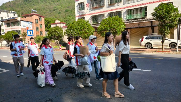 �ഺů���l(xi��ng) �������������T�����Ŭ����F(tu��n)�(du��)��Ӽܬ����l(xi��ng)�������ό��(xi��ng)�w�z����(w��)