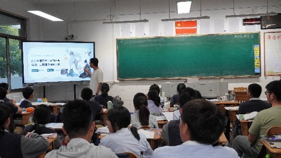 н����������ɫ���t���ɂ����c�����`�{��|���Kʡ����ЌWɽ��t��̽��֮��