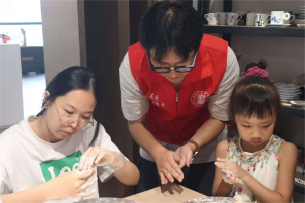 ������մɴ�W����⡤��Ư������������`��ھ�����_չ������`���