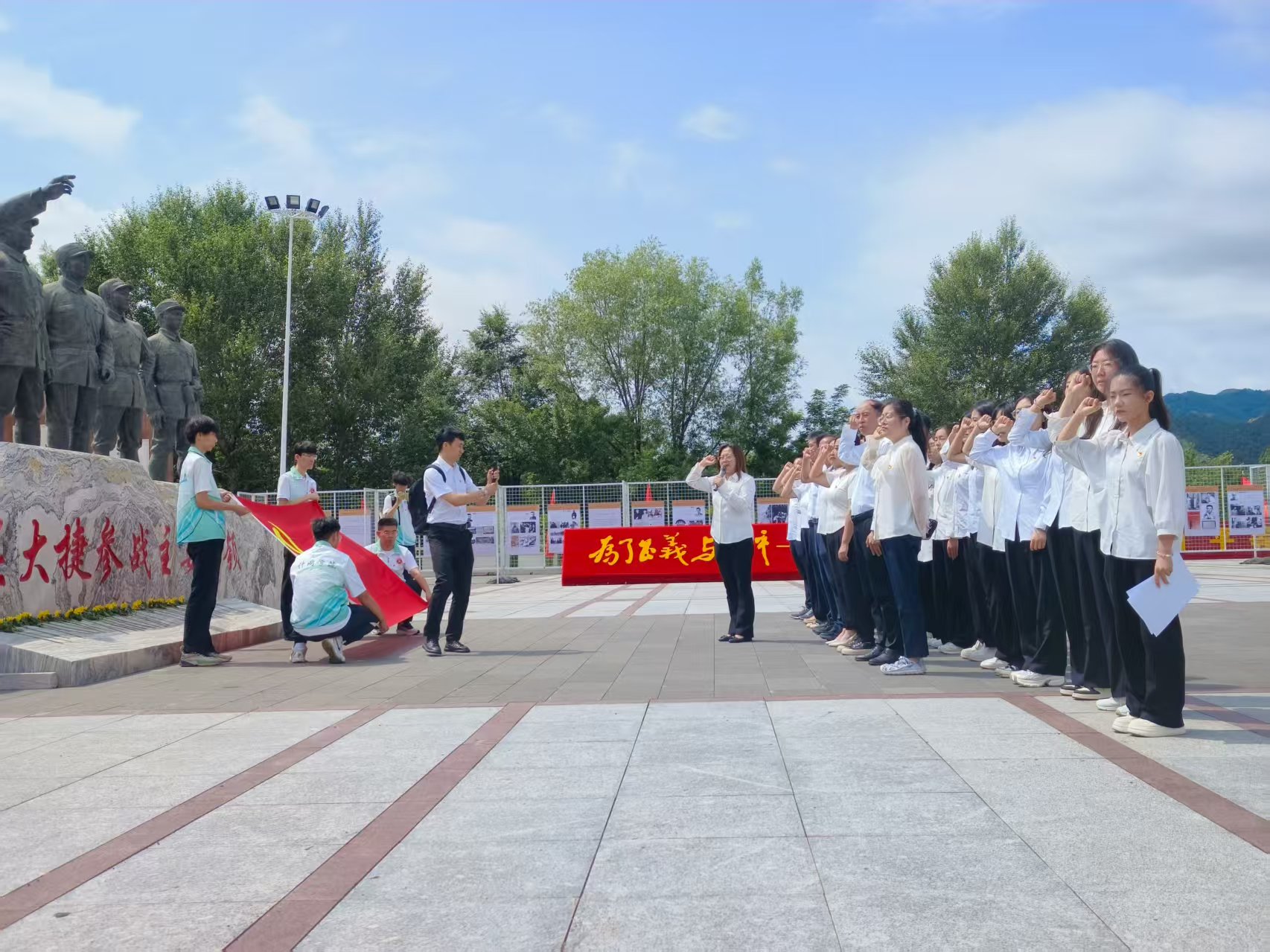 ƽ���P������ģ��ഺ�^�M��н�𡪡�ɽ����ͬ��WӋ��C�c�W�j���̌WԺ���������l���`���