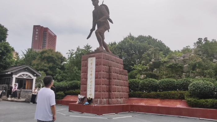 �|�����I��W����P�������s�m��܊֮��