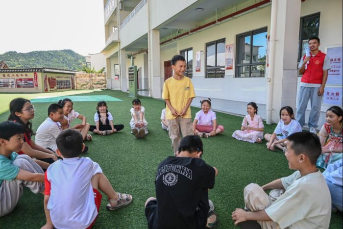 ��ˮ�������룬ħ���c��ͯ�ġ����t(y��)·ͯ�еľ����p�n