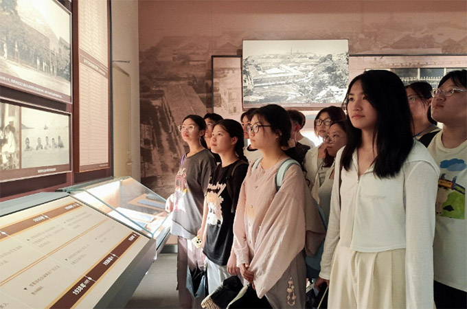 ������W(xu��)��̤�����f�������}�_ͬԴ