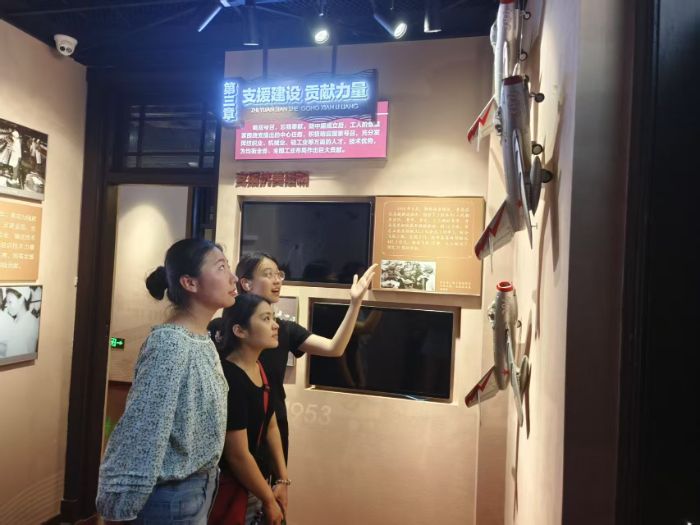 �ഺ׷���tɫӡӛ ʸ־���Њ^������ :�t�����h���`��_չ����ʽ�ۇ����x����