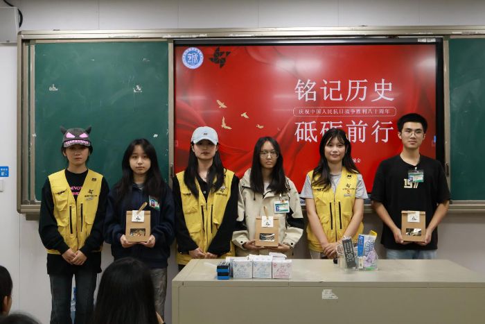 н��ӳ���ģ��ഺ��ʹ��