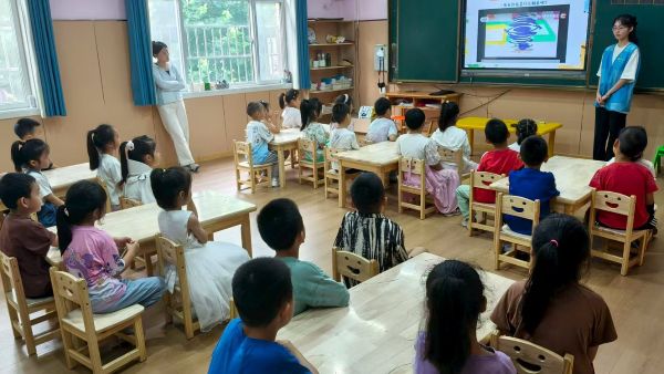 �ĳǴ�W(xu��)��ˮ���{(di��o)ɫ�L�����ͯ��̽�ػ��W(xu��)��