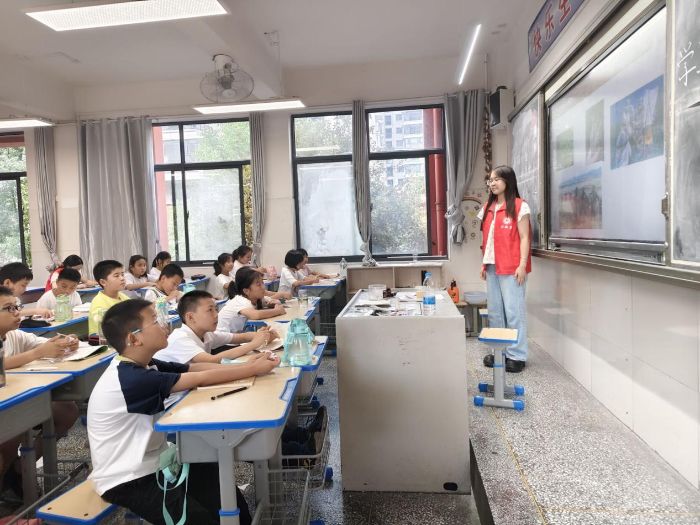 ���t(y��)�ɿɉ�(m��ng)�߲ʼ��ڣ�����n�̂��f֪�R(sh��)�c��ů