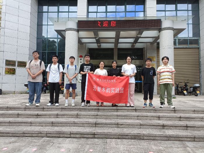 �R�^�µ��ƺ�ľ�棬׌���Ŀ�Խɽ��