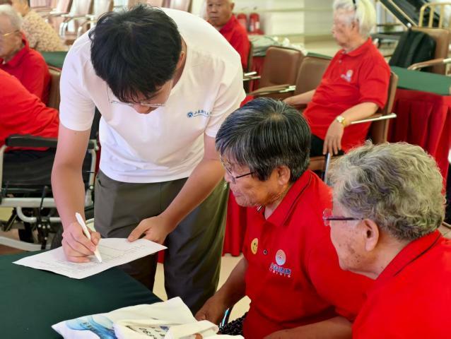 ����(r��n)�y�g�����H���ݵķ���·����a��������ɽ�|�ĳ��еČ�(sh��)�C̽��