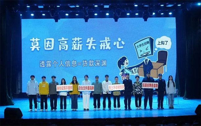 ���������W��W�����p�龰��Ѳ�����M��ꖎ�����W