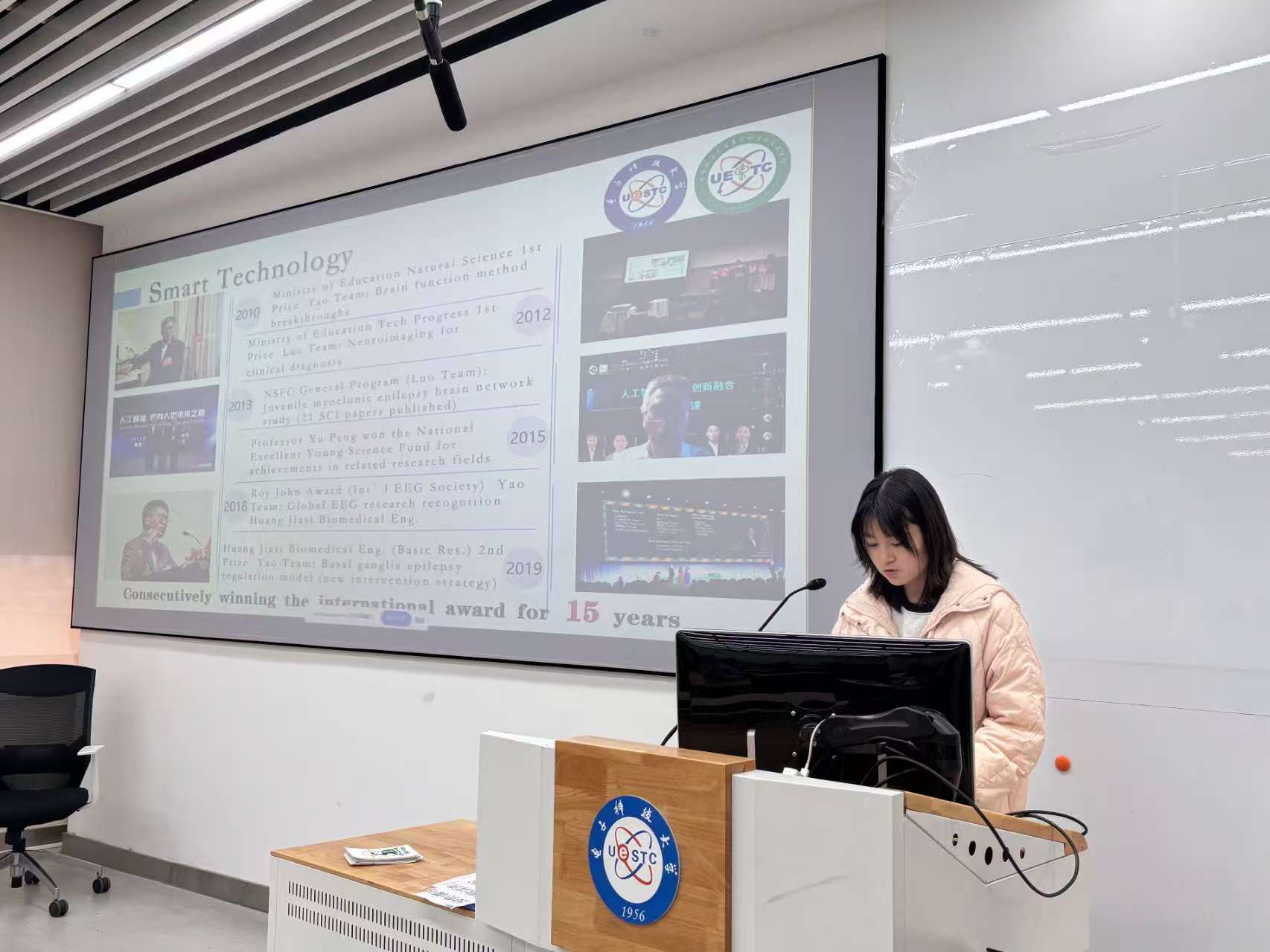 �й����깲Ԓ���س���̼����򞣬̽����У�Gɫ���`�·�ʽ